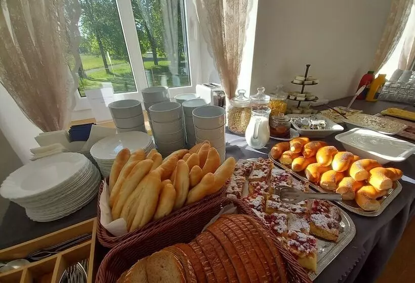 ホテル Poutní Dům