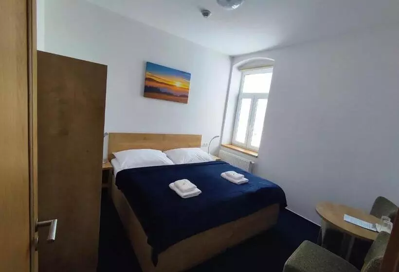 ホテル Poutní Dům