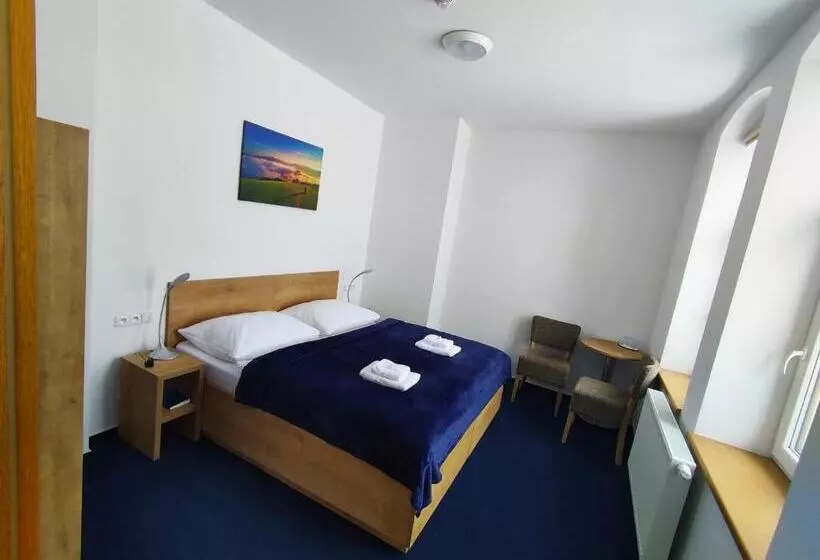 ホテル Poutní Dům