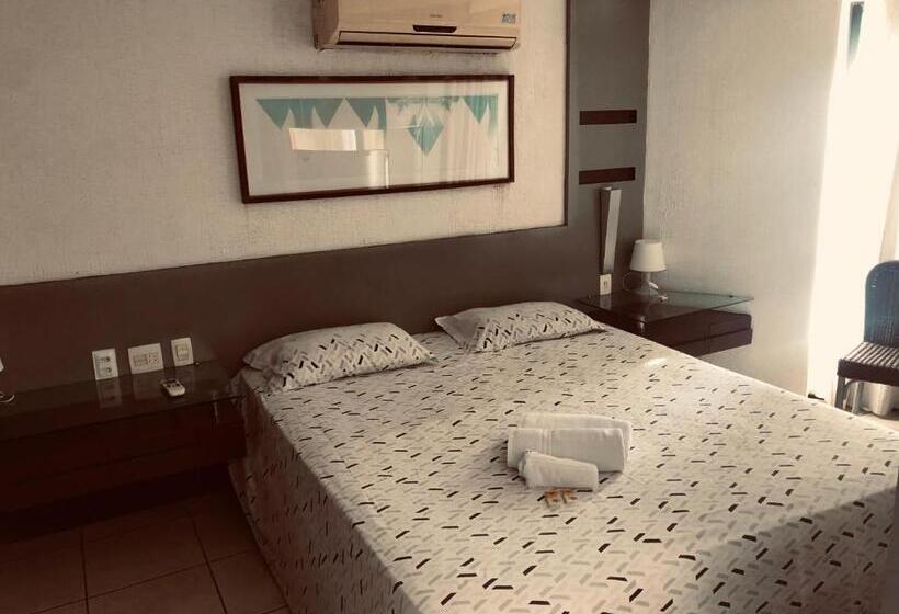 Iate Plaza Beiramar Fortaleza App1006