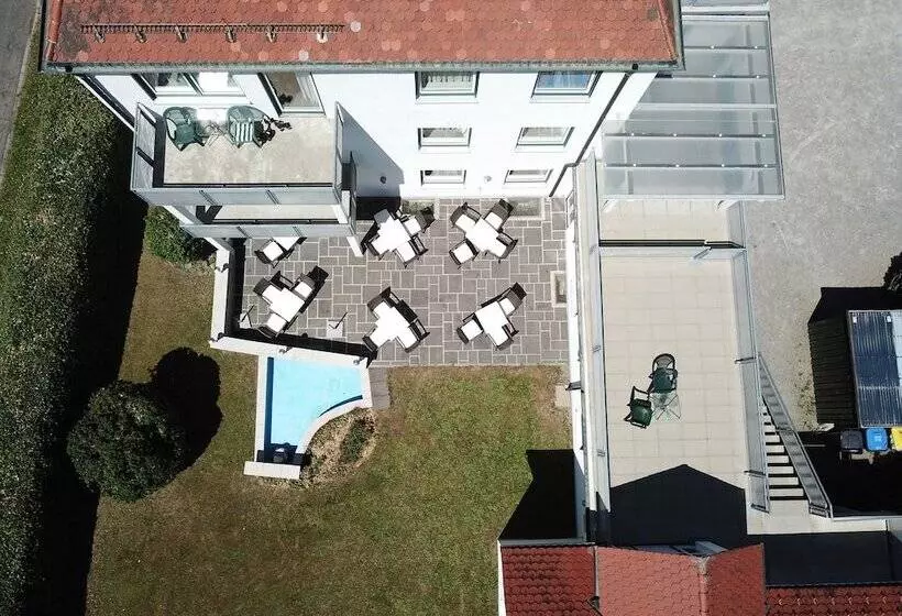 Otto   Bed & Breakfast