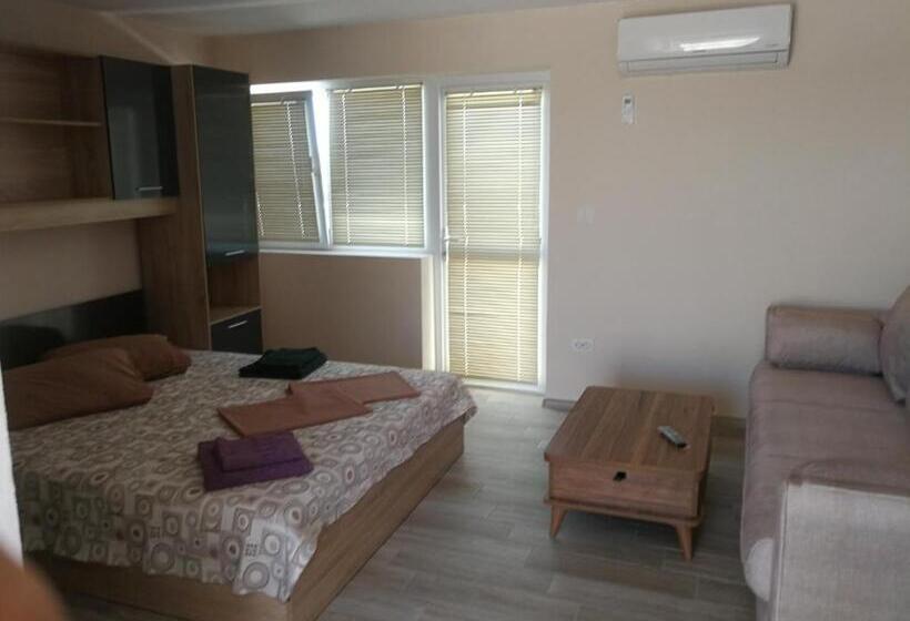 Pensió вила христови