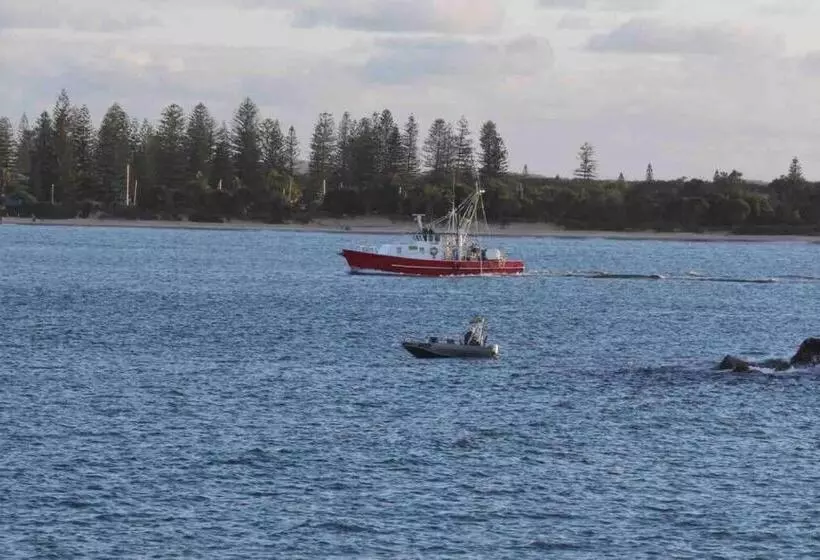 Pet Friendly Home With Pool And Boat Parking