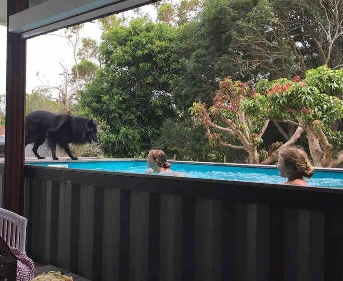 Pet Friendly Home With Pool And Boat Parking