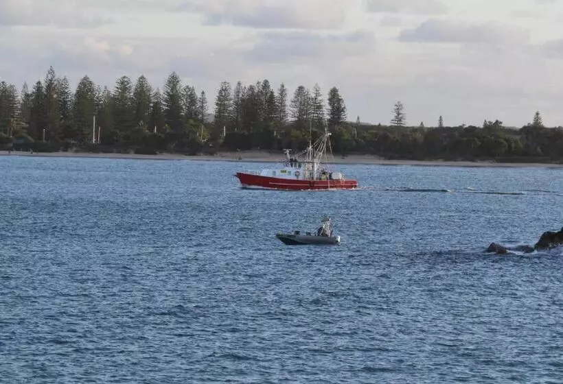 Pet Friendly Home With Pool And Boat Parking