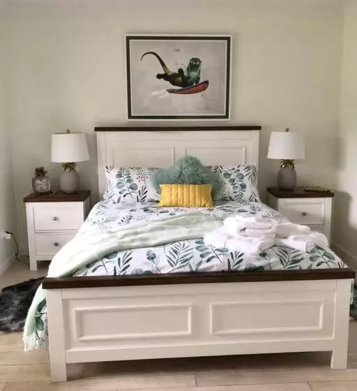 Pet Friendly Home With Pool And Boat Parking