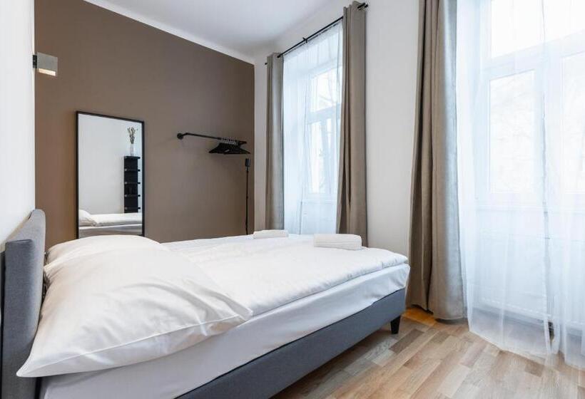 Trendy Apt With   Smart Tv, Coffee Machine In Meidling