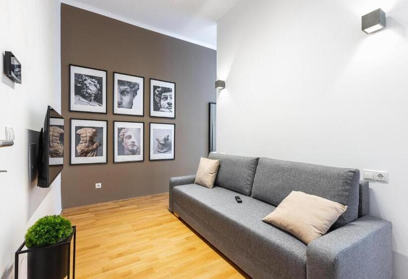 Trendy Apt With   Smart Tv, Coffee Machine In Meidling