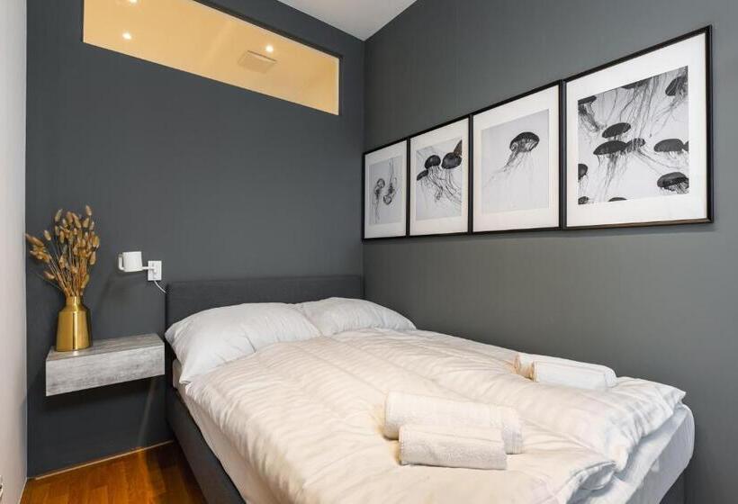 Trendy Apt With   Smart Tv, Coffee Machine In Meidling