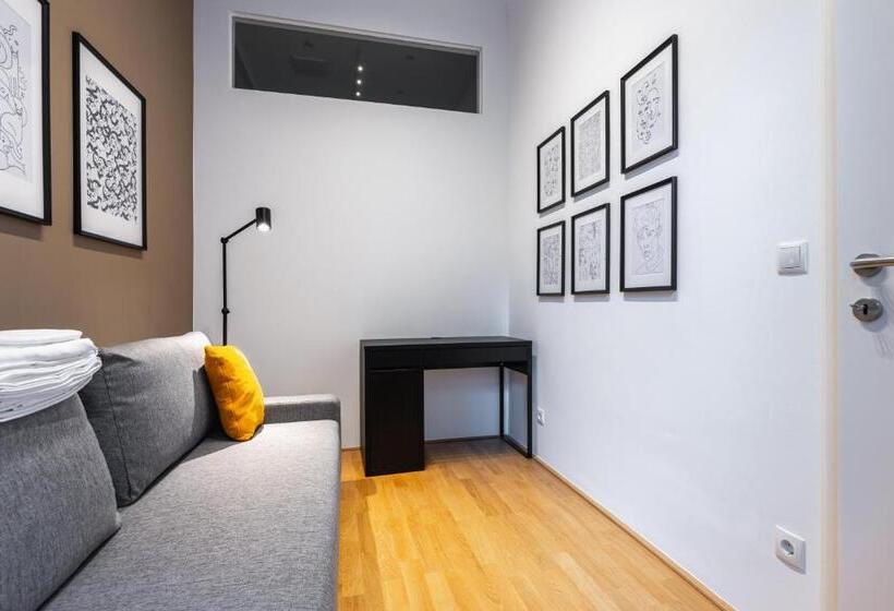 Trendy Apt With   Smart Tv, Coffee Machine In Meidling