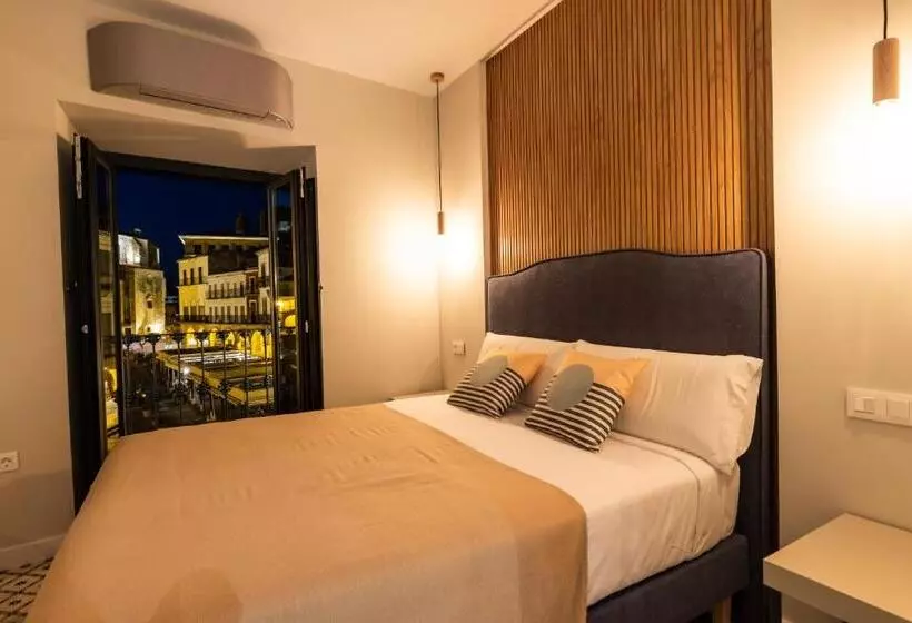 Apartamentos El Patio, Plaza Mayor Trujillo