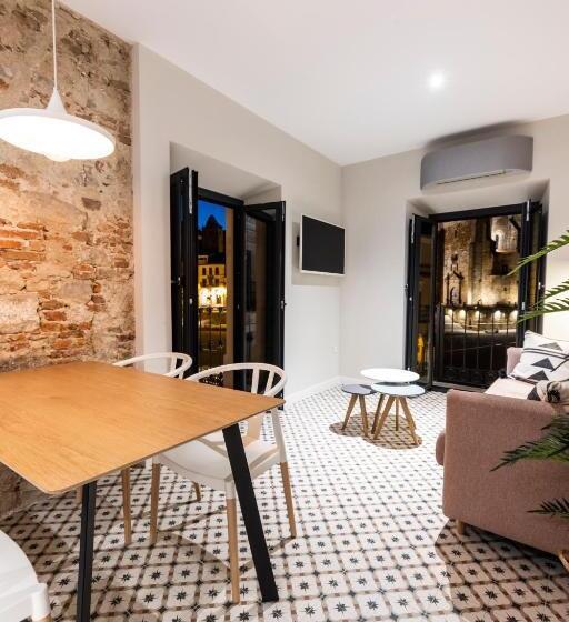 Apartamentos El Patio, Plaza Mayor Trujillo