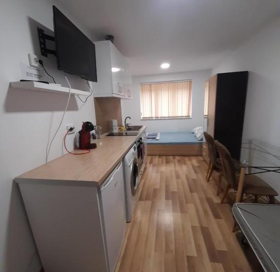 Apartment Cozy Home 3