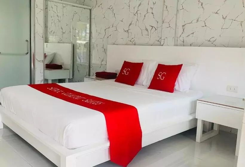 Hotelli Sena Gladyz Suites