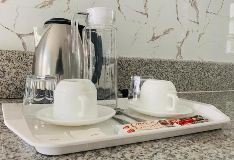 בית מלון כפרי Sena Gladyz Suites