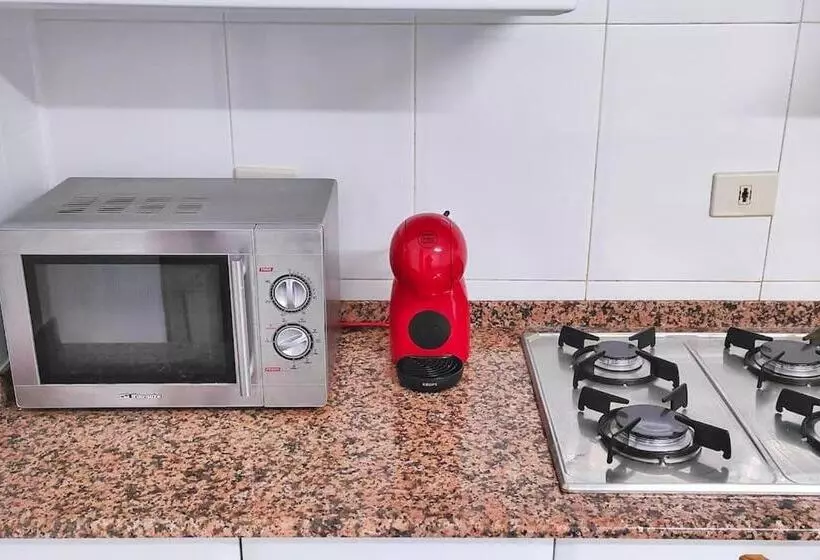 Piso Muy Amplio En Pleno Centro De Cantarrana   Viveiro