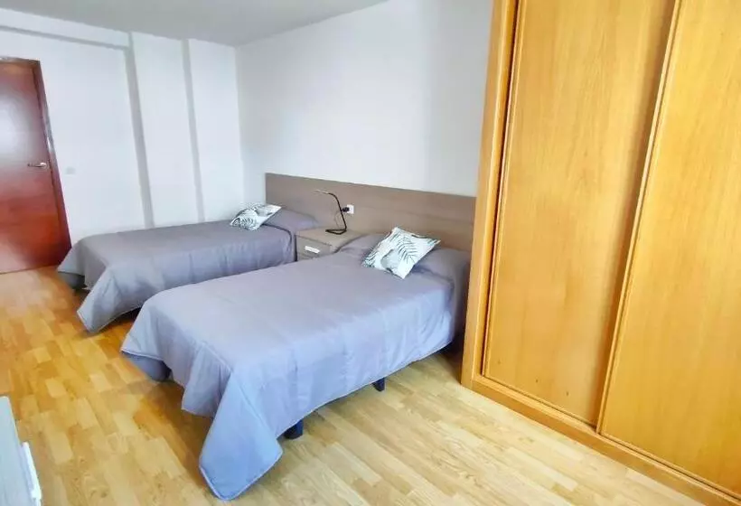 Piso Muy Amplio En Pleno Centro De Cantarrana   Viveiro