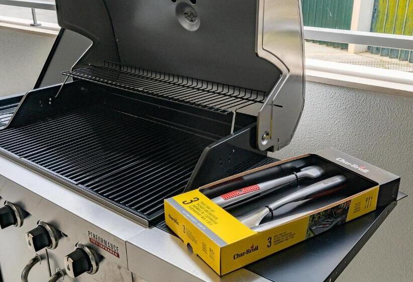 Sea Breeze Deluxe Lagos Apartment By Ideal Homes