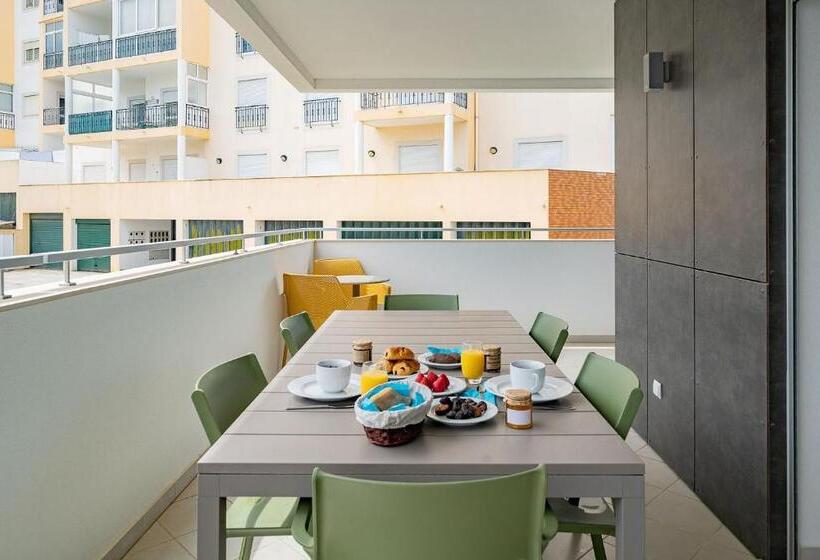 Sea Breeze Deluxe Lagos Apartment By Ideal Homes