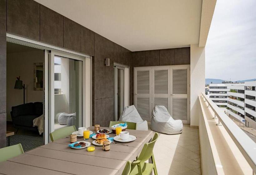 Sea Breeze Deluxe Lagos Apartment By Ideal Homes