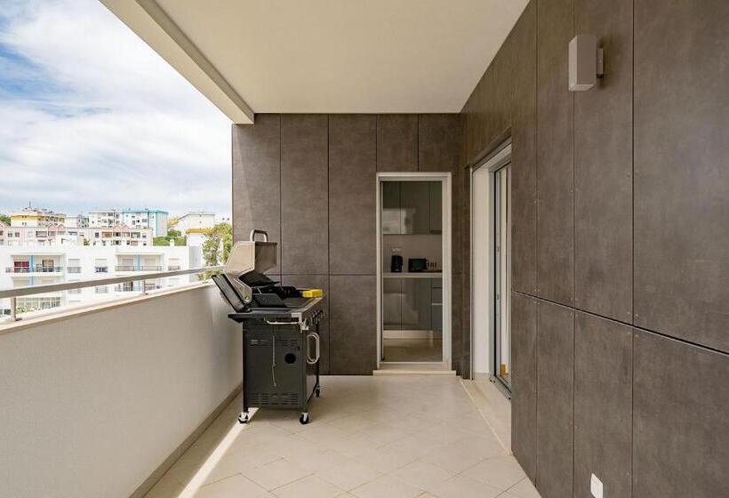 Sea Breeze Deluxe Lagos Apartment By Ideal Homes