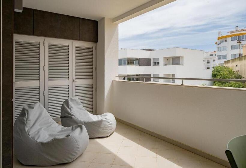 Sea Breeze Deluxe Lagos Apartment By Ideal Homes