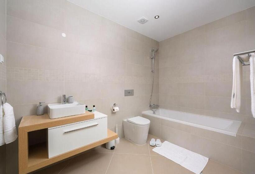 Sea Breeze Deluxe Lagos Apartment By Ideal Homes