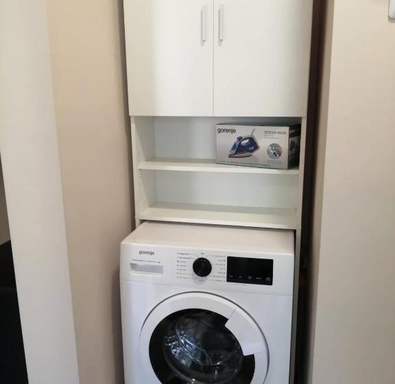 в сърцето на варна ви очаква прекрасен и просторен апартамент