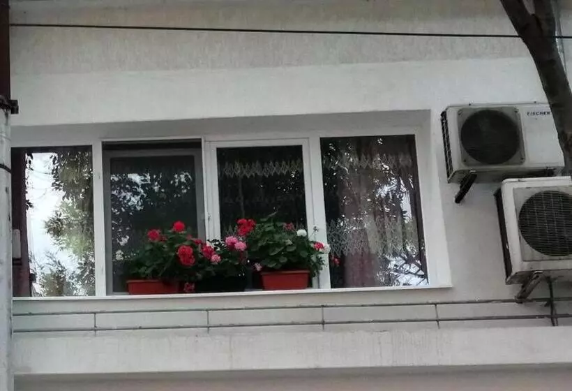 в сърцето на варна ви очаква прекрасен и просторен апартамент