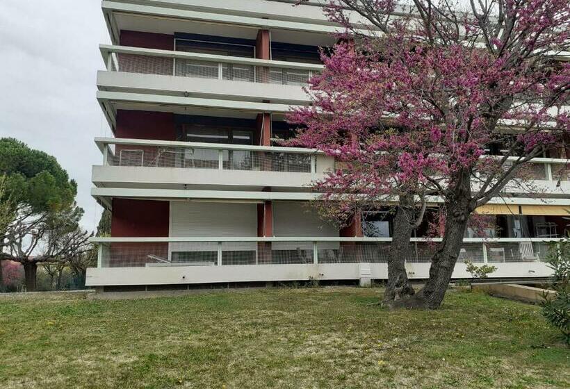 צימר Antony Real