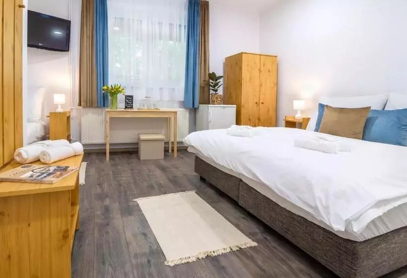 Aamiaismajoitus (B&B) Hagyma Panzió