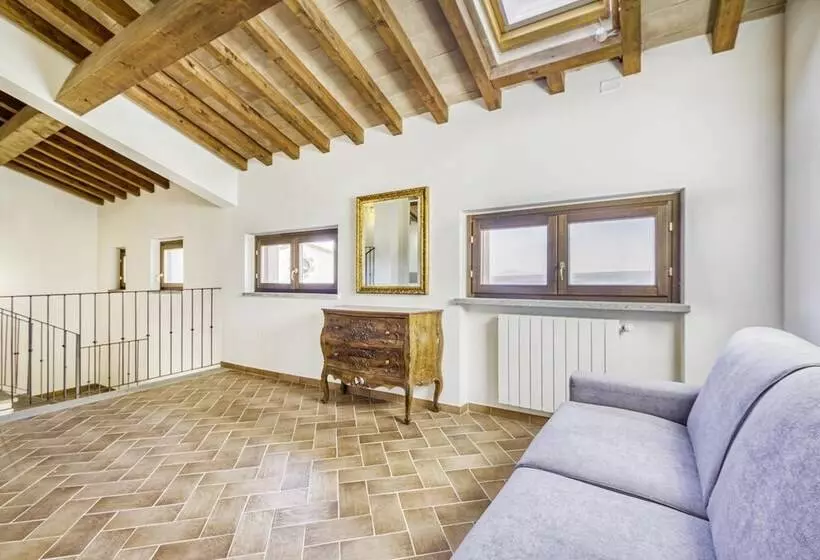 Bright Apt With Terrace And Shared Pool