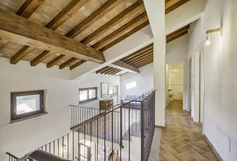 Bright Apt With Terrace And Shared Pool