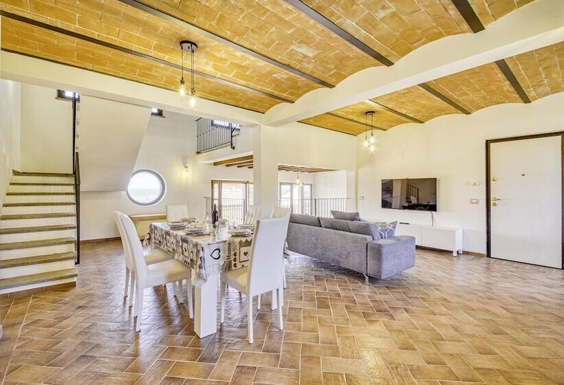 Bright Apt With Terrace And Shared Pool