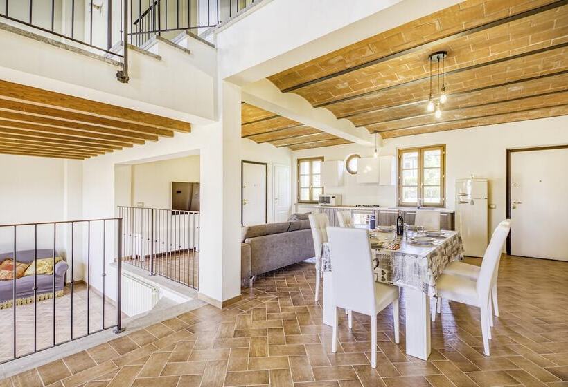 Bright Apt With Terrace And Shared Pool