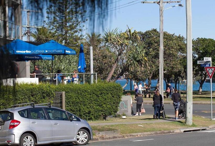 Cartwright Apartment