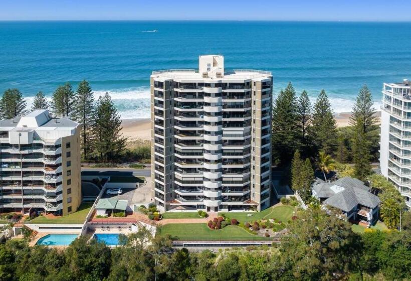 Cartwright Apartment