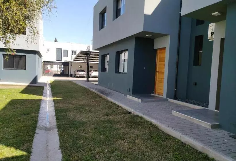 Complejo Claret, Departamentos A Metros De Sanatorio Allende Y Hospital Privado Cerro