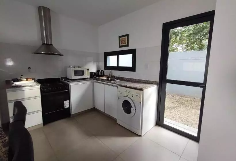 Complejo Claret, Departamentos A Metros De Sanatorio Allende Y Hospital Privado Cerro