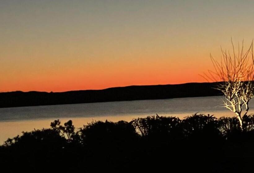 Scarlet S Place 1 Bed Victory Village Quinta Do Lago Beach, Nature, Lakes