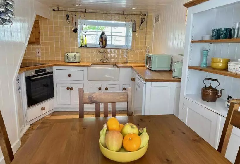Teana Cottage