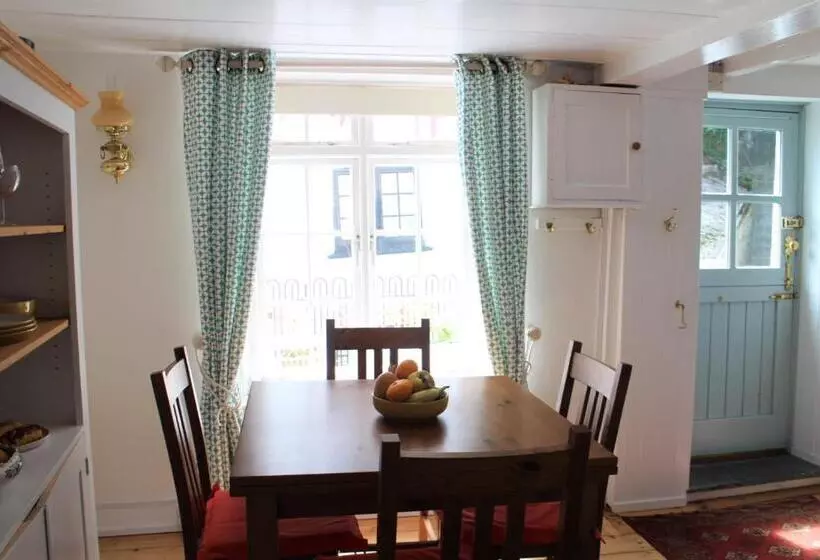 Teana Cottage