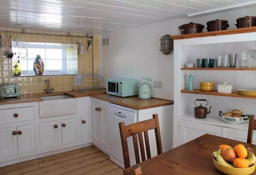 Teana Cottage
