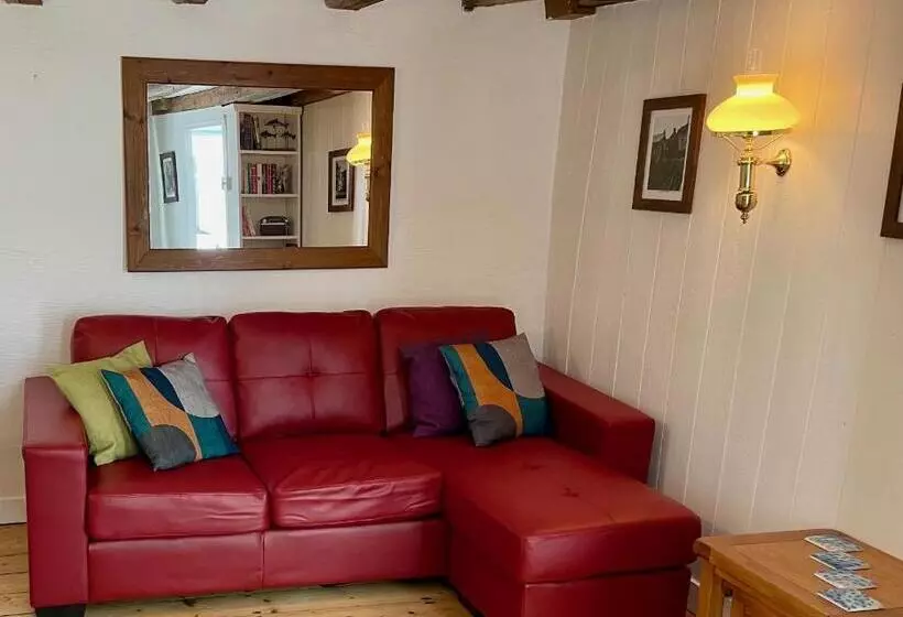 Teana Cottage