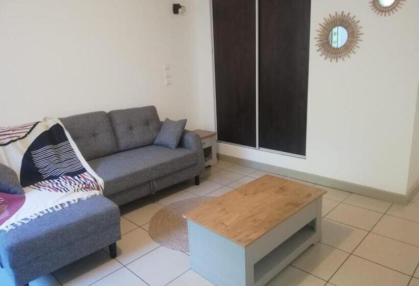 Appart Alexina, 2mn à Pieds De La Plage De Boucan Canot