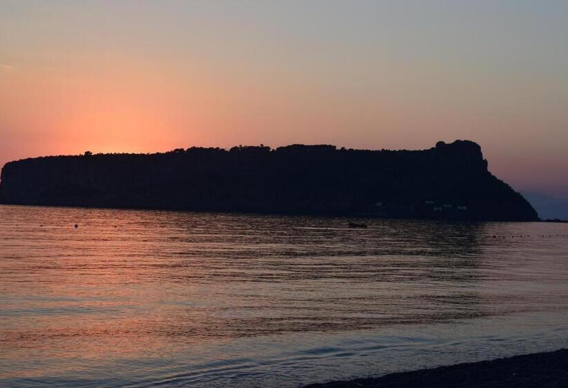 Bed & Breakfast Domus Pepe Scalea