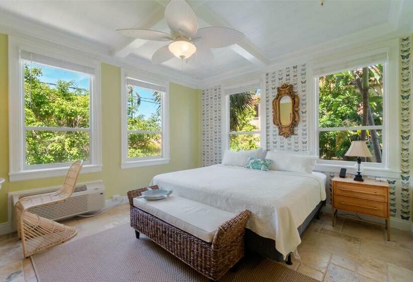 Palm Beach Island Condominiums