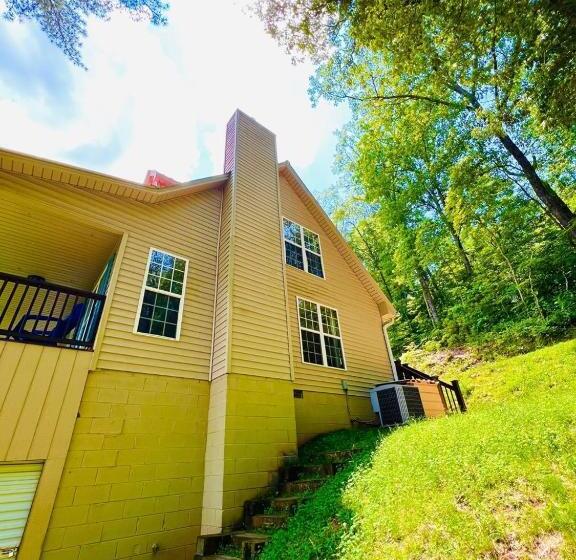 Smokies Hill Top Cabin Mountain Views 2 Miles To Town Pet Friendly