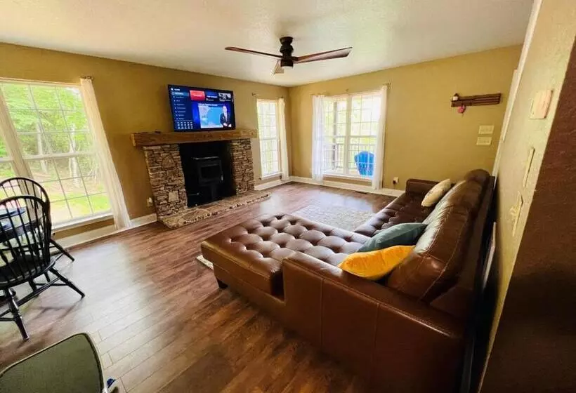 Smokies Hill Top Cabin Mountain Views 2 Miles To Town Pet Friendly