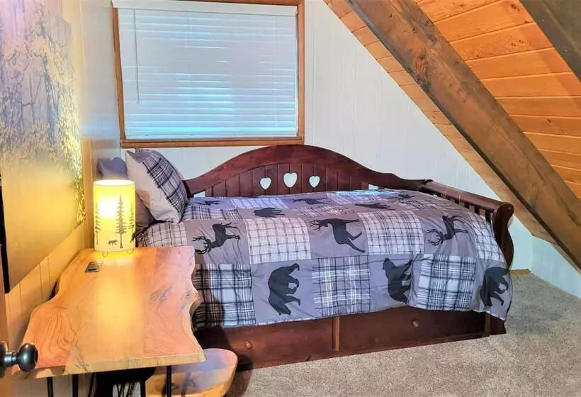 Trout River Cabin   Secluded Riverfront Adventure